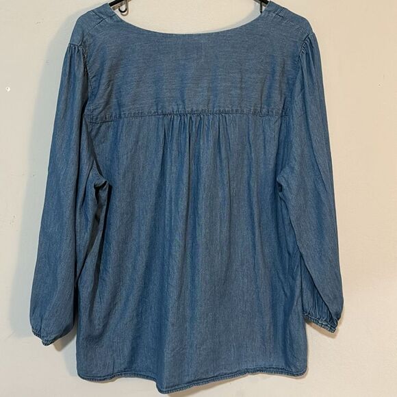 St. John’s Bay Chambray V-Neck Poet Blouse L - Picture 5 of 6